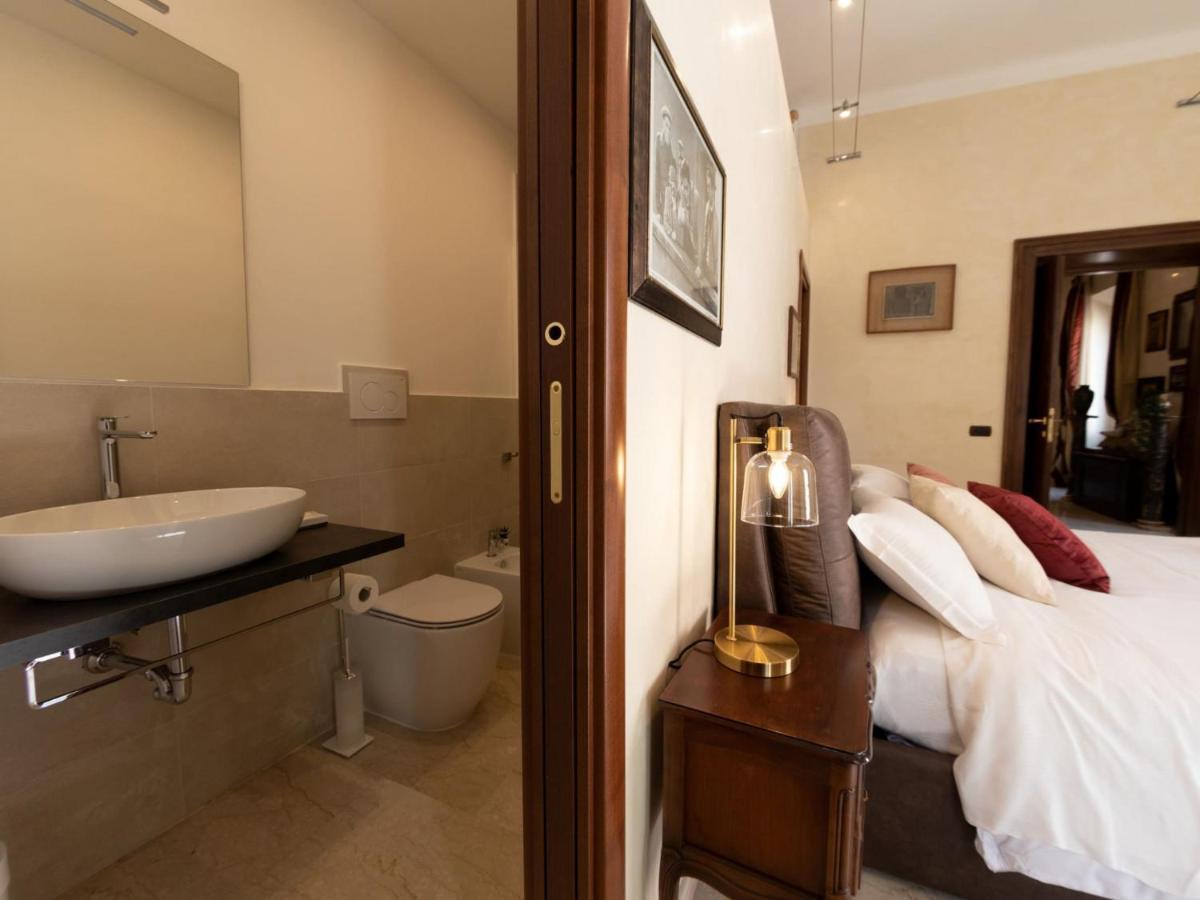 רומא The Best Rent - Apartment With A View On Altare Della Patria מראה חיצוני תמונה