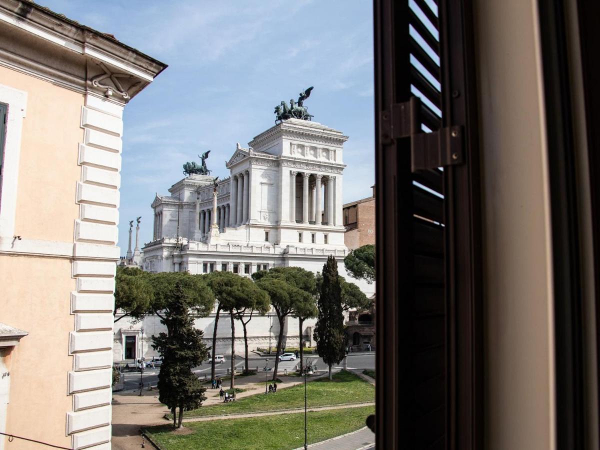 רומא The Best Rent - Apartment With A View On Altare Della Patria מראה חיצוני תמונה